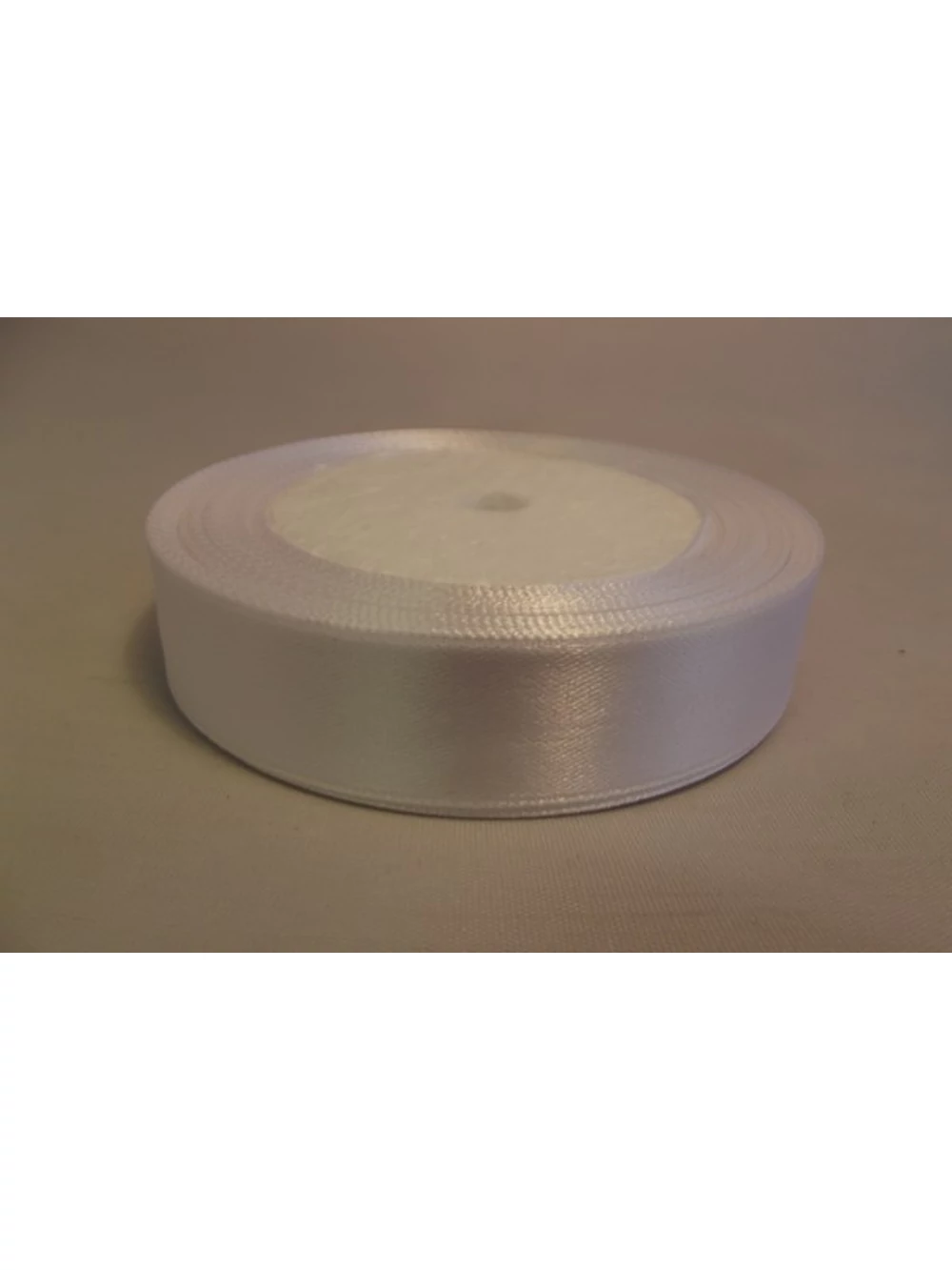 20 mm-es szatén szalag - Fehér