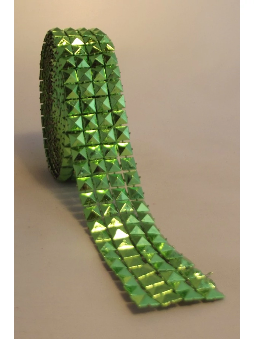 Strassz szalag piramis  - ZÖLD