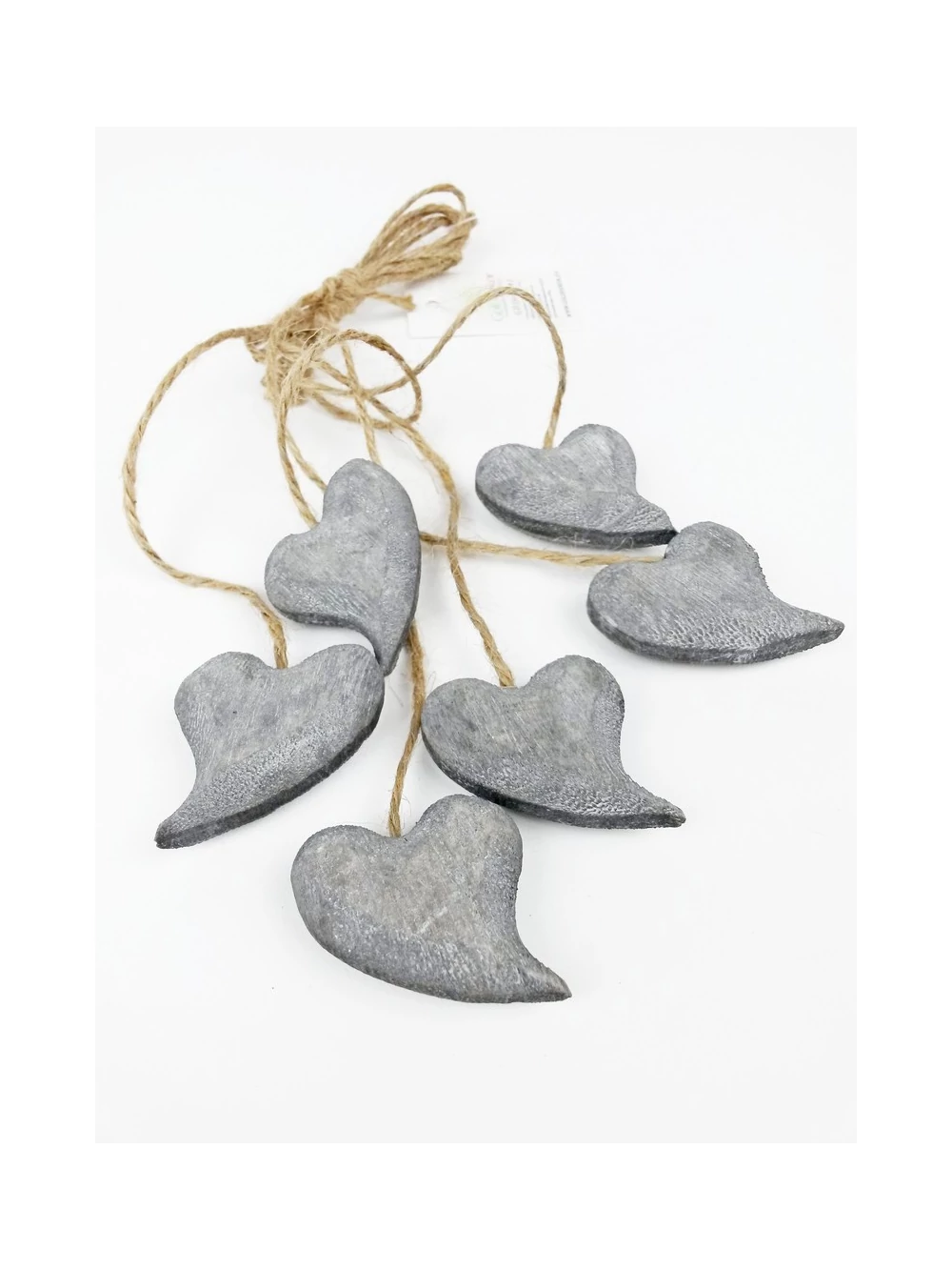 Faragott fa szív zsinórral ferde - Szürke