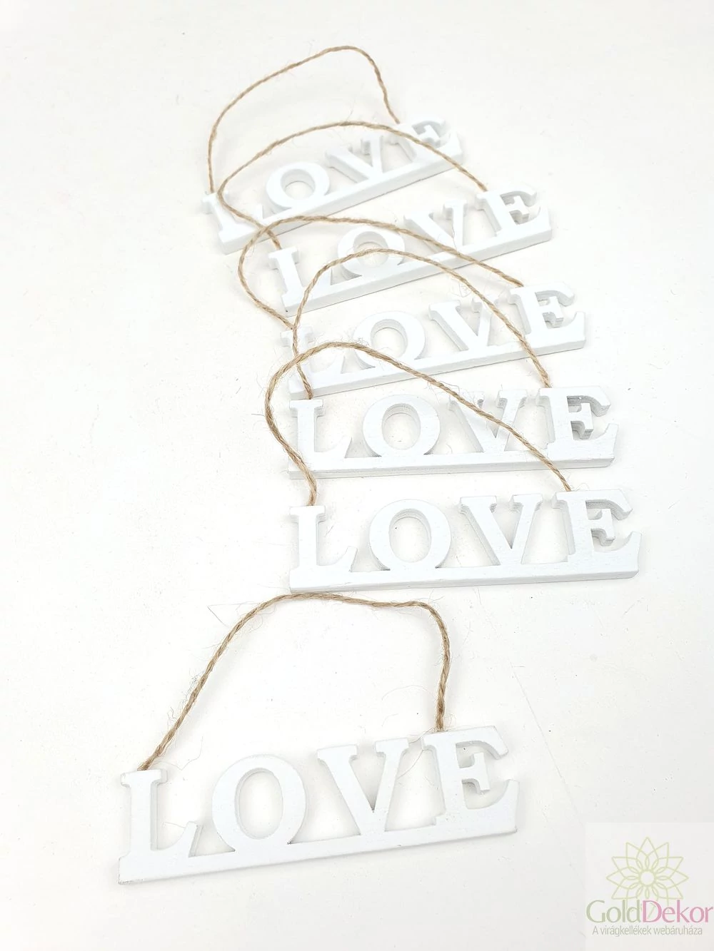 Akasztós LOVE felirat*6 - Fehér
