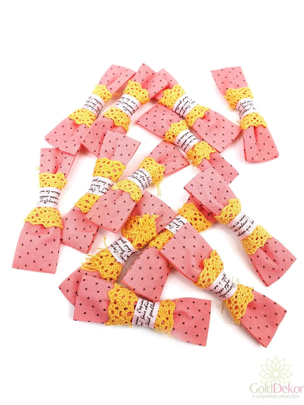 Csipkés masni pöttyös-Barack