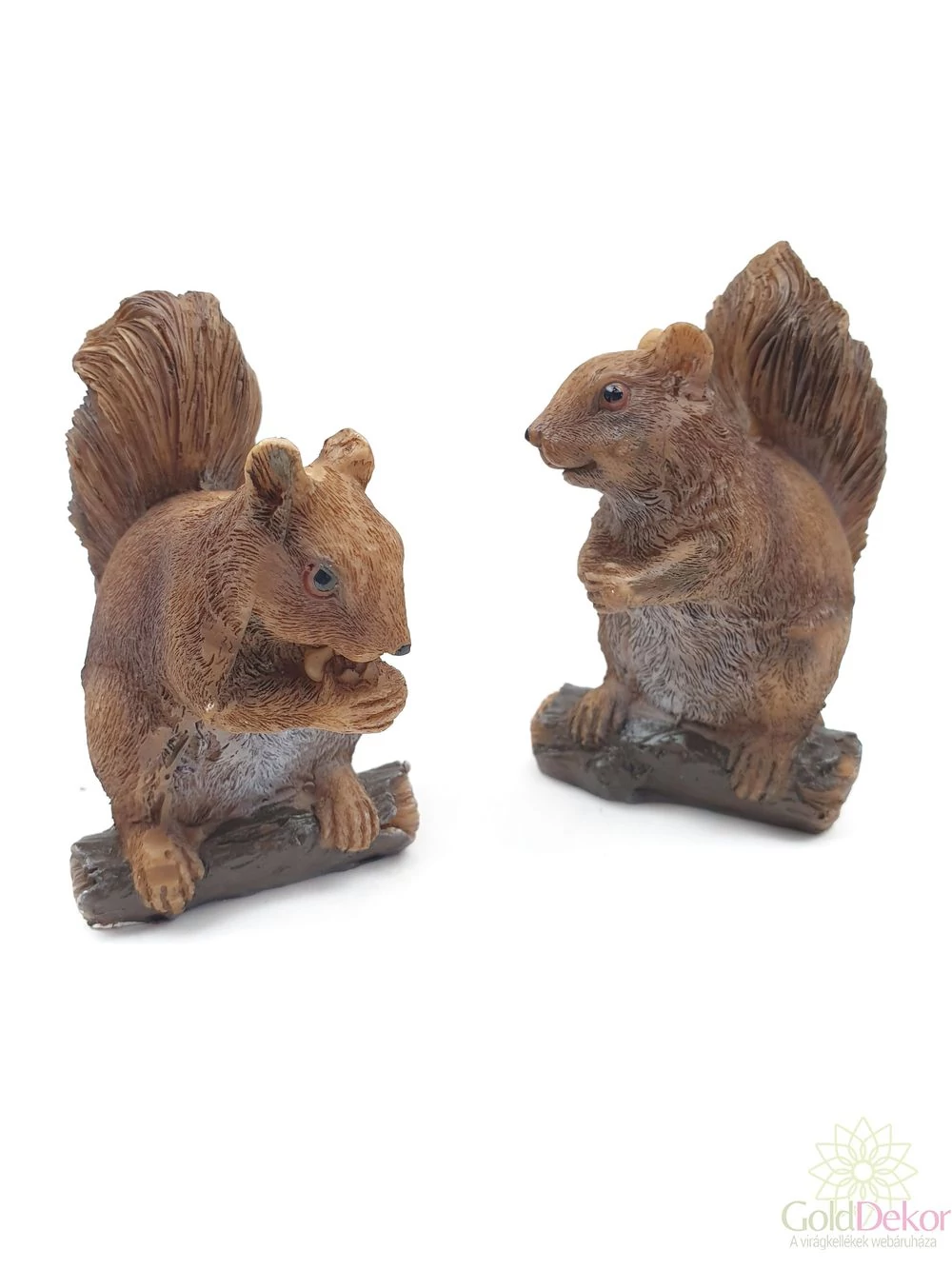Mókus figura faágon Mókus figura faágon