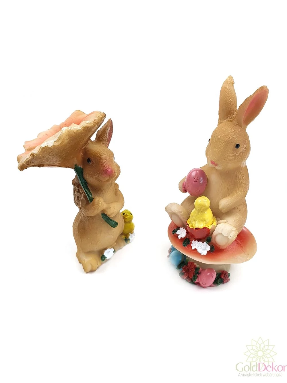 Nyuszi figura kis csibével