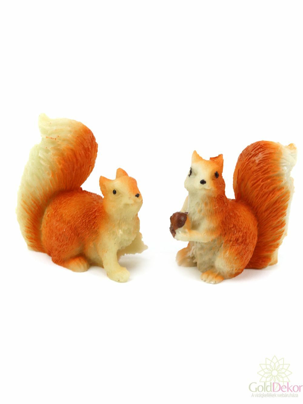 Kicsi vörös mókus figura