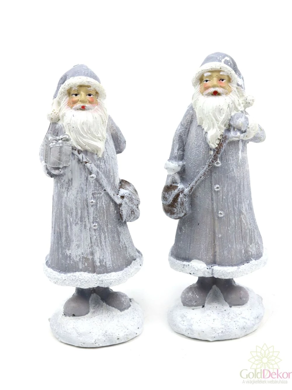 Szürke télapó figura tarisznyával