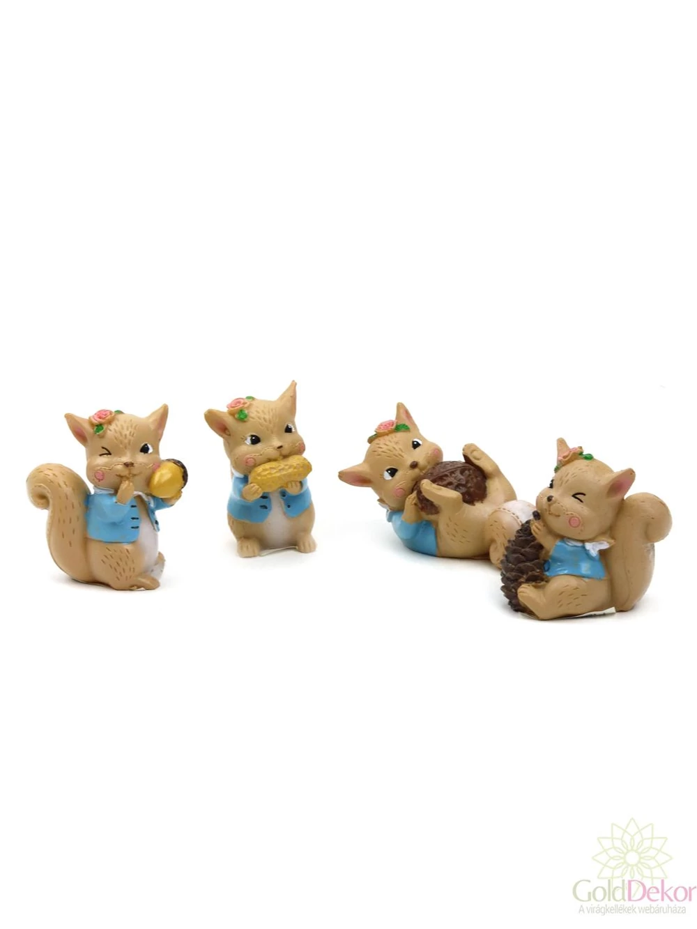 Kék ruhás mókus figura