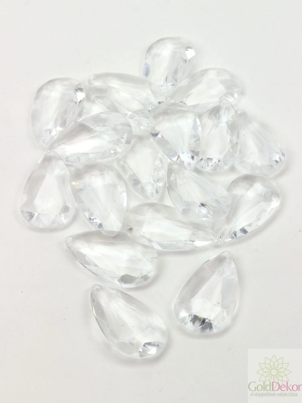 Fűzhetős kristály 7