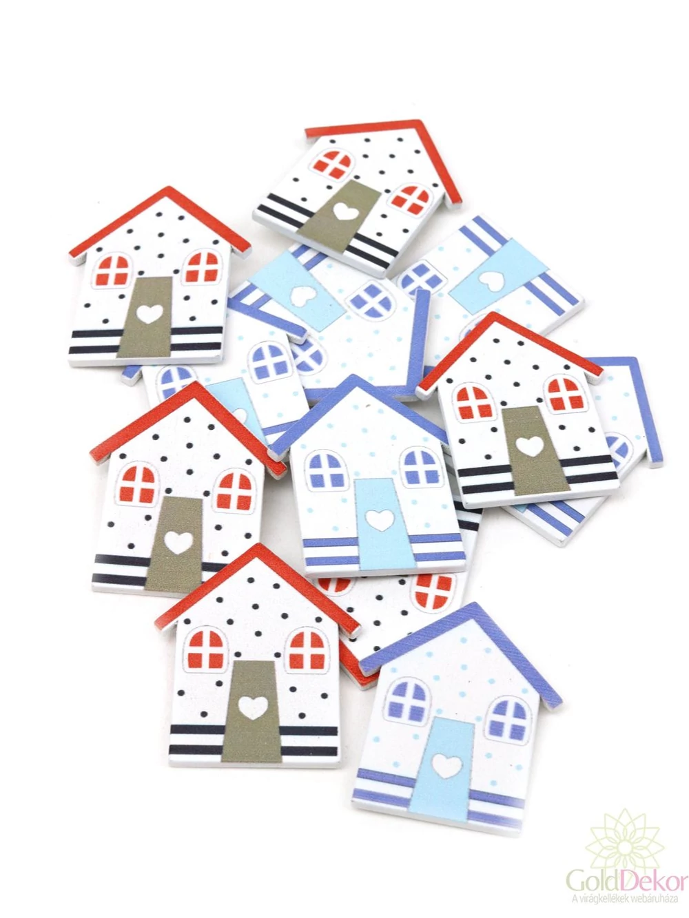 Pöttyös fa házikó*12