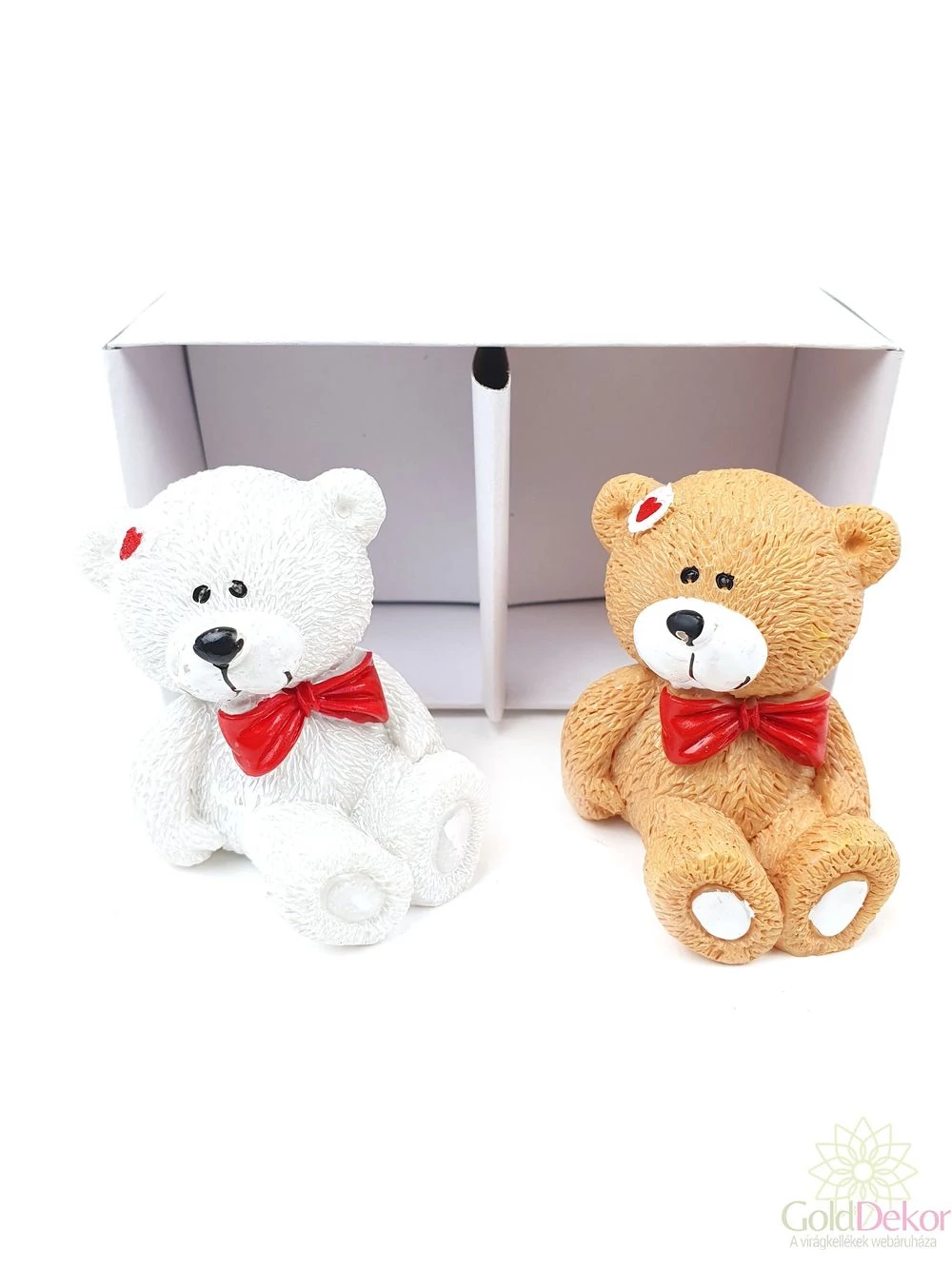 Piros nyakkendős maci figura*2