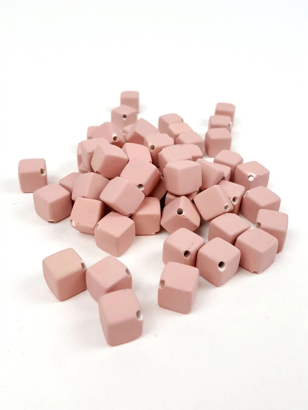 Fűzhetős kocka gyöngy - Púder