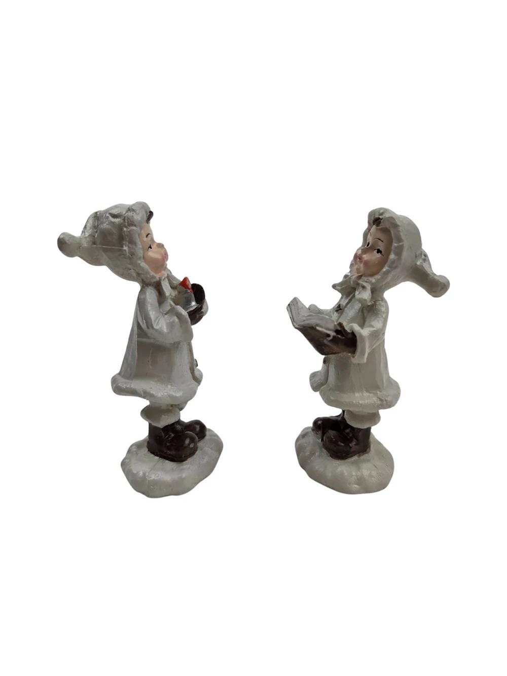 Kép 2/2 - Éneklő fehér kabátos figura