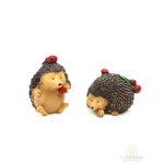 Süni figura gyümölccsel